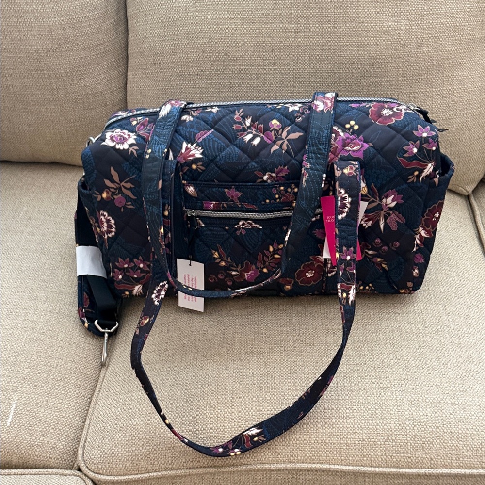 Vera Bradley Navy Floral Quilted Travel Bag #21
